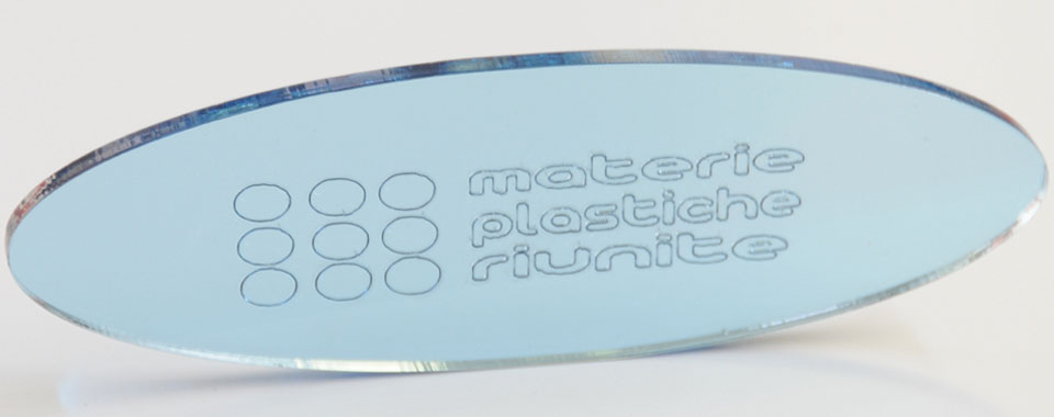 incisione laser plexiglass